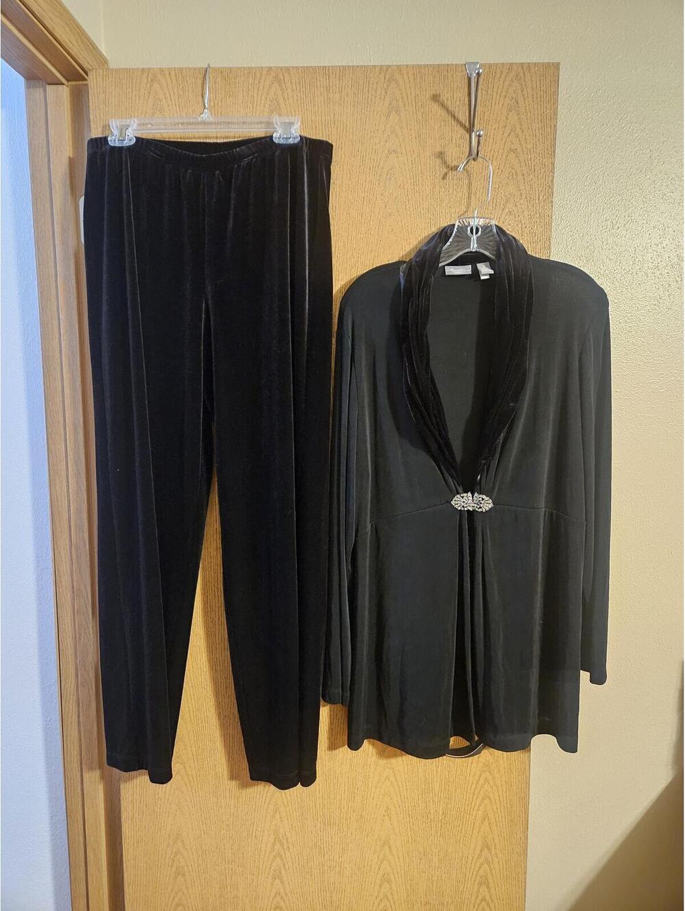 Travelers by Chicos Evening Outfit